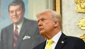 U.S. Suspends Aid to Colombia; Trump Demands Petro Close Drug Fields