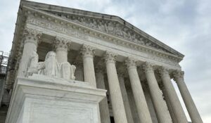 FedEx Sues US Over Trump’s Refunded Tariffs