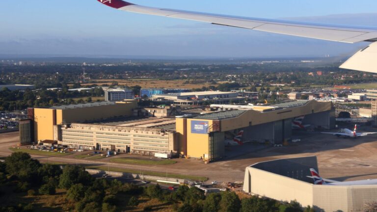 Man deported from U.S. arriving in London