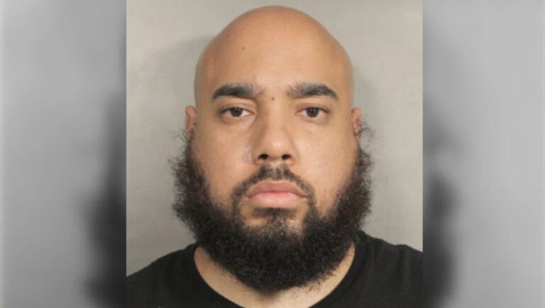 Former MPD officer Timothy Valentin facing indictment