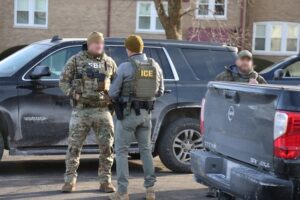 Senator’s ICE visit turns into total chaos