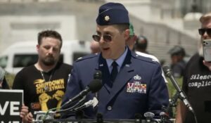 WATCH: Air Force Major Arrested on Capitol Steps While Calling for Trump’s Impeachment in Uniform