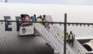 Six Deportees Refuse to Leave Plane, End Up in Equatorial Guinea