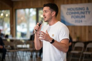 VIDEO: Mike Hammock Puts Lindsay Clancy Supporter on the Spot With Provocative Question